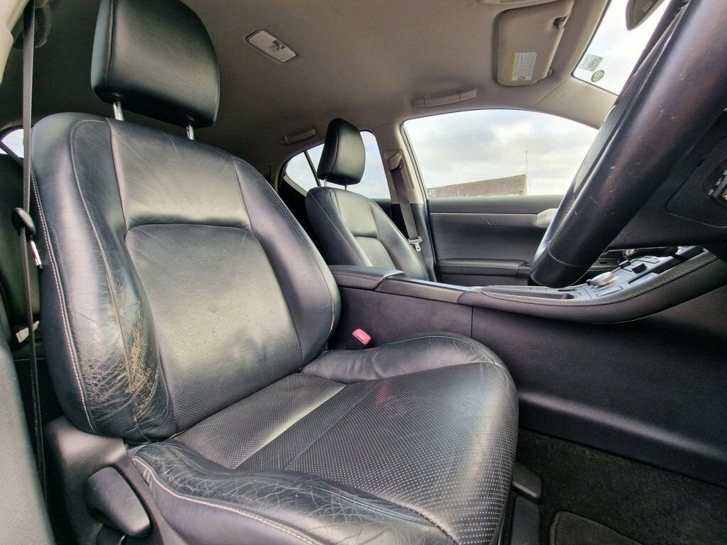Lexus CT 200H Hatchback White #23
