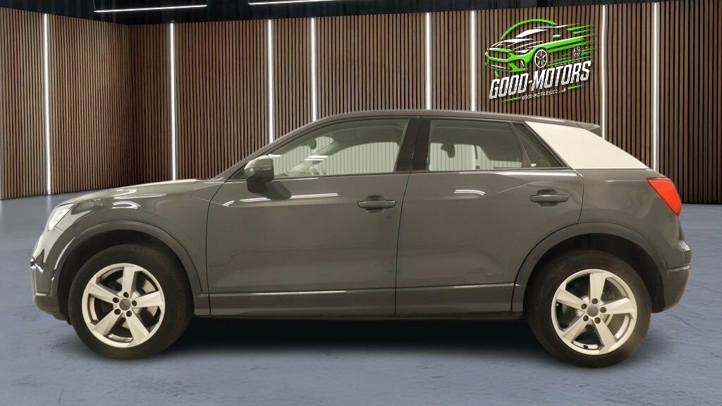 Audi Q2 1L Sport Grey #4