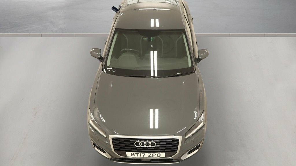 Audi Q2 1L Sport Black #7