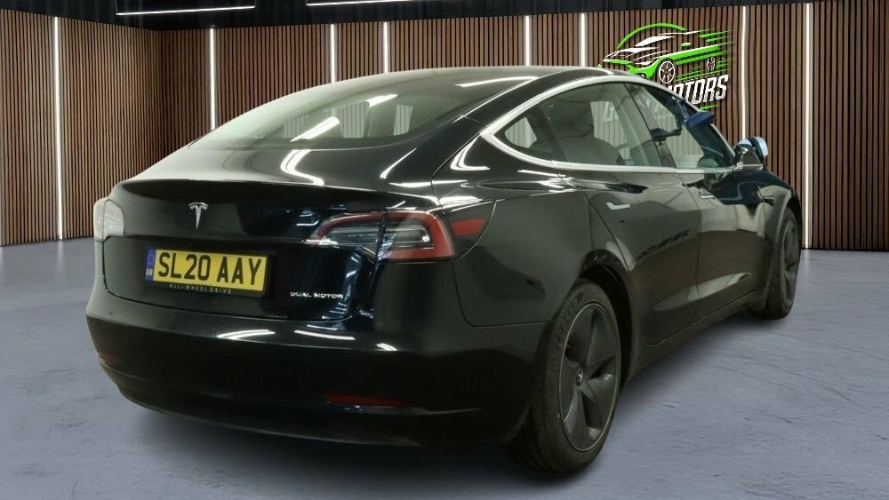 Tesla Model 3 Saloon Black #3
