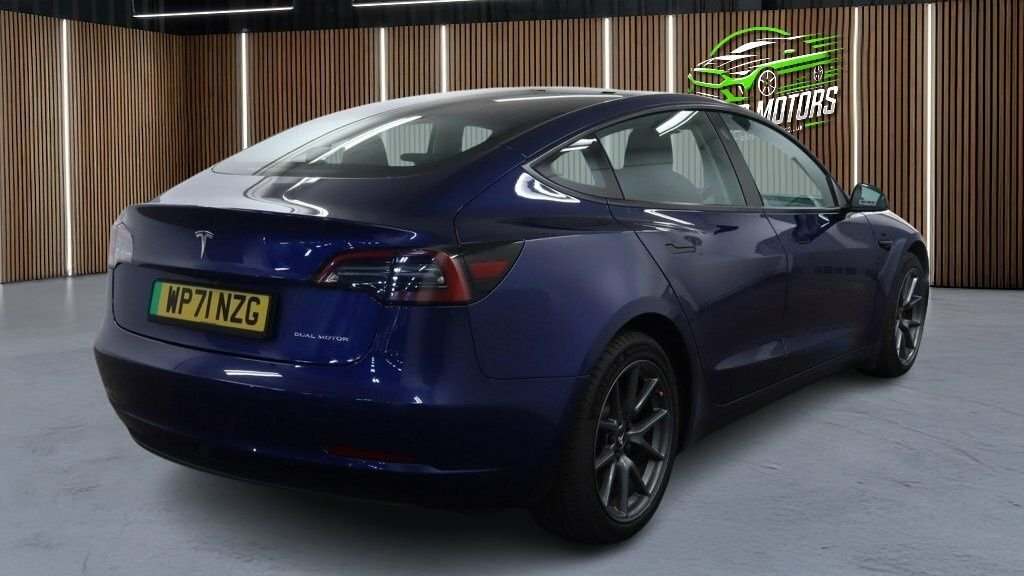 Tesla Model 3 Saloon Blue #3
