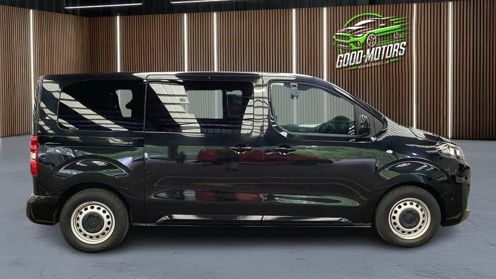 Citroen e-SpaceTourer Mpv Black #2
