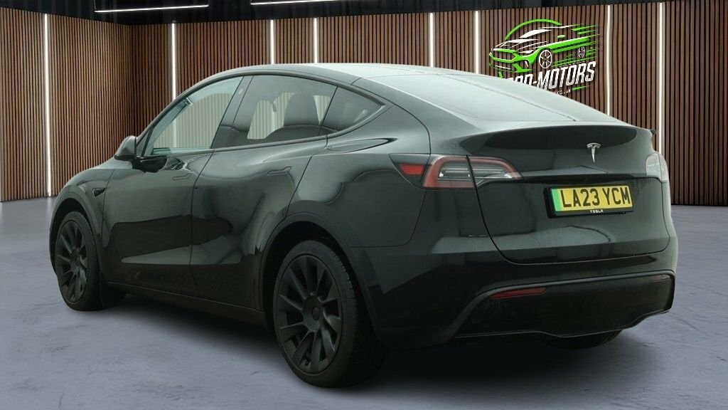 Tesla Model Y Suv Black #4
