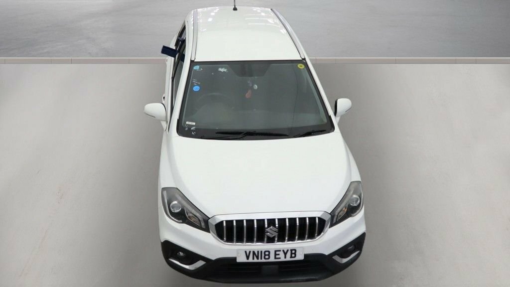 Suzuki SX4 S Cross 1L Sz-t White #4