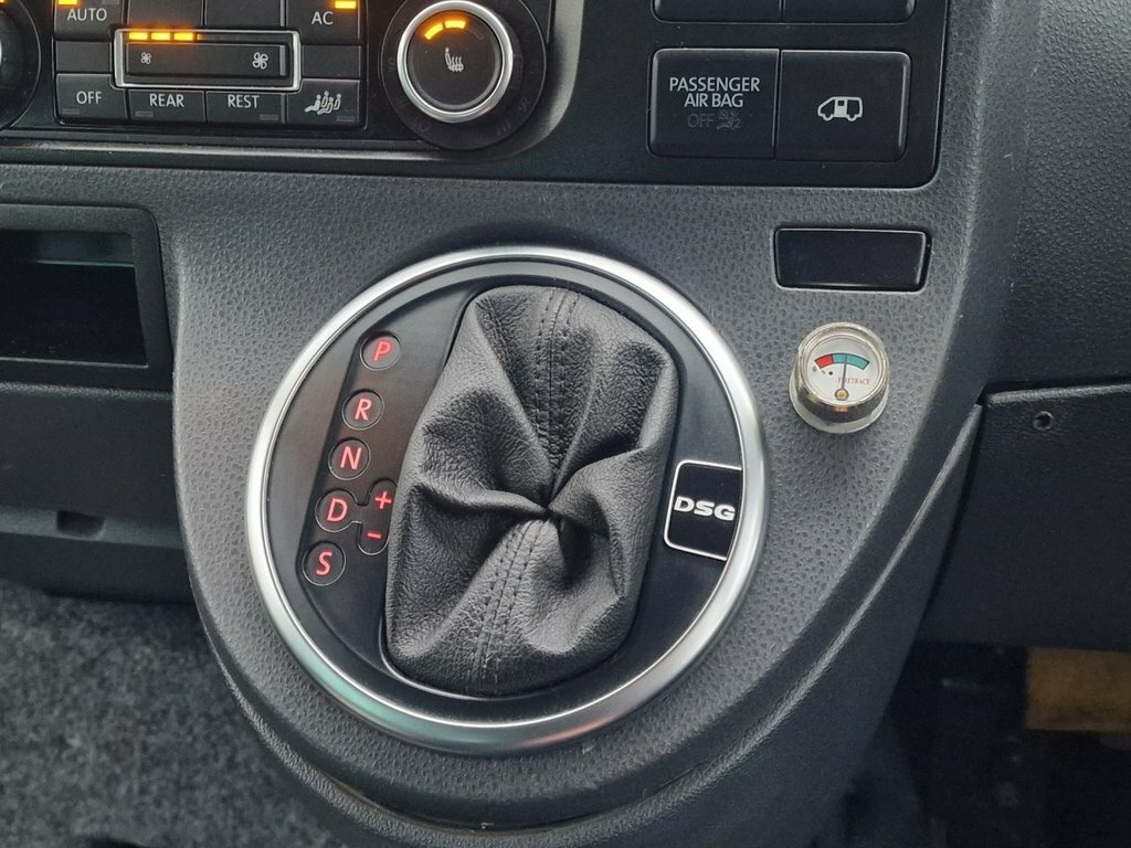 Volkswagen Caravelle Tdi Se #23