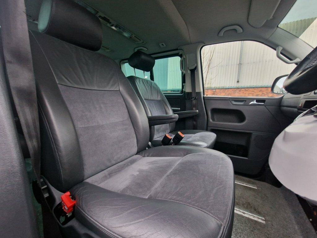 Volkswagen Caravelle Tdi Se #24