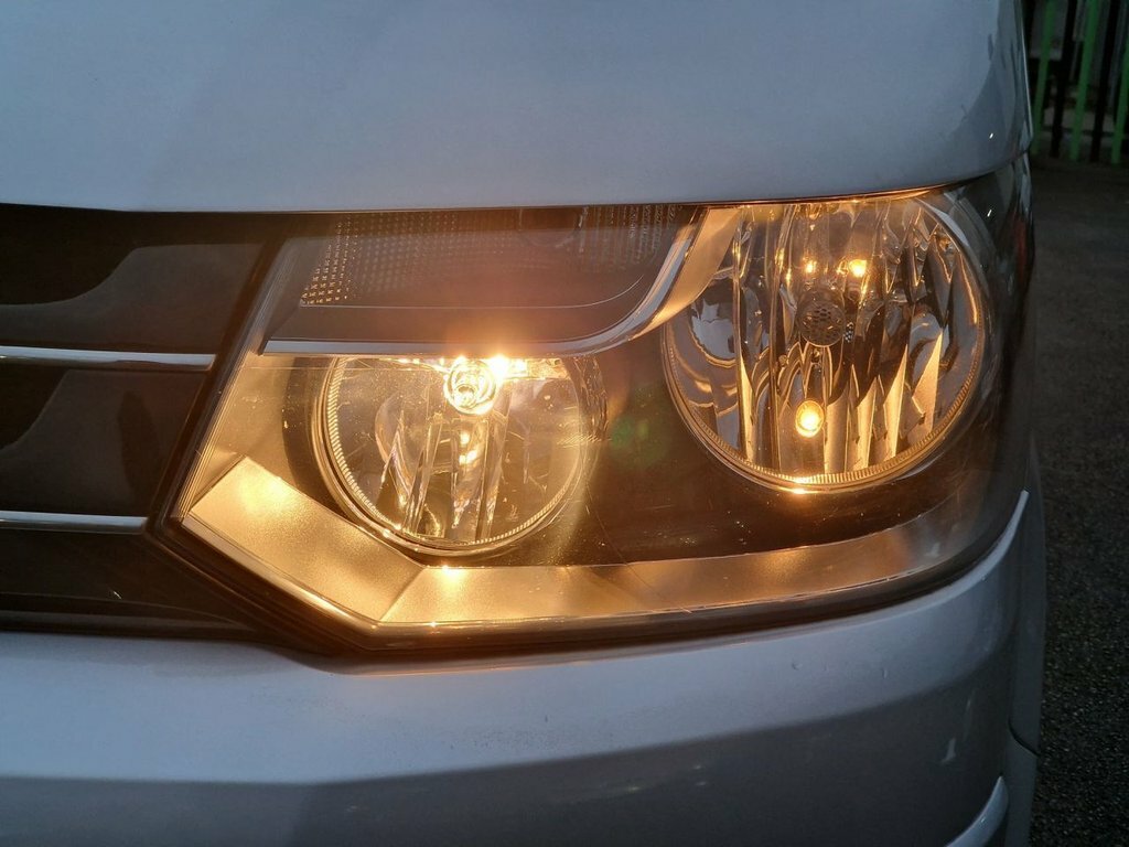 Volkswagen Caravelle Tdi Se #11