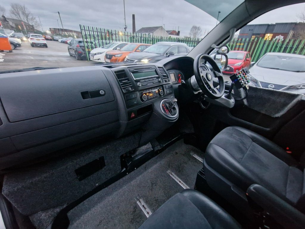 Volkswagen Caravelle Tdi Se #34