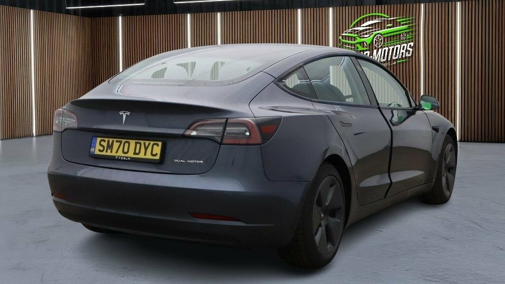 Tesla Model 3 Saloon Grey #4