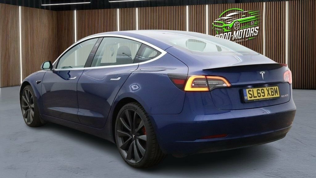 Tesla Model 3 Saloon Blue #5