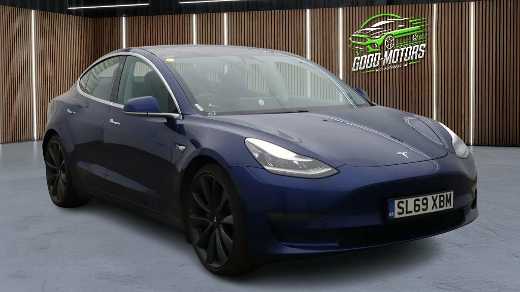 Tesla Model 3 Saloon Blue #2