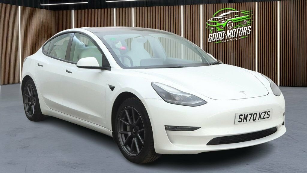 Tesla Model 3 Saloon White #2