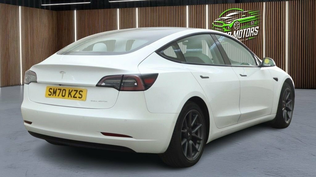 Tesla Model 3 Saloon White #6