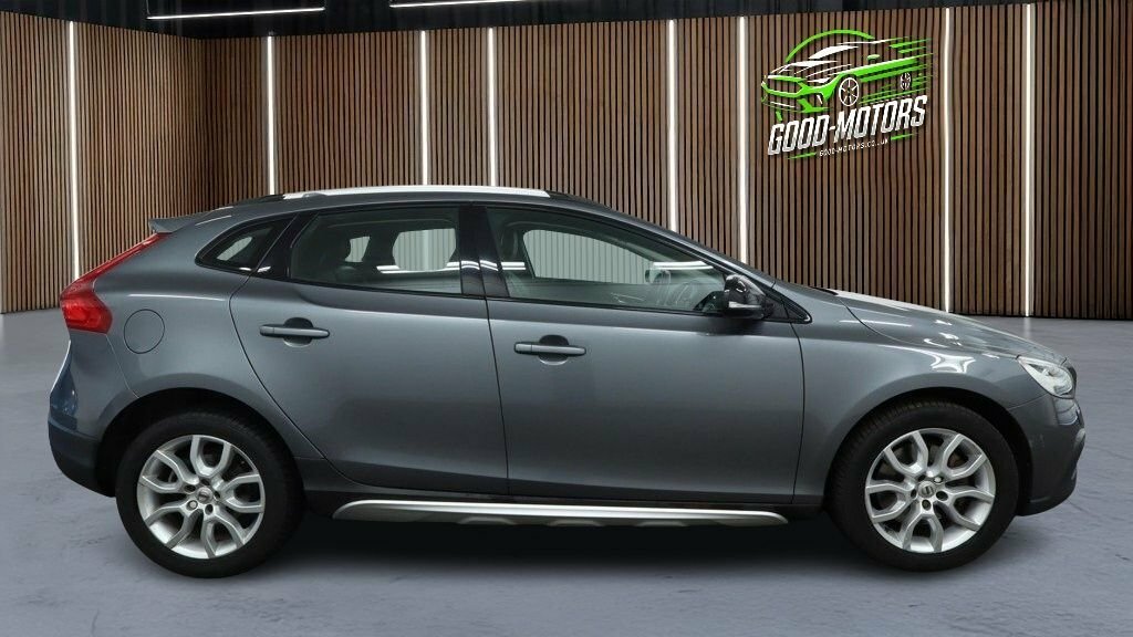 Volvo V40 Cross Country 1.5L Pro Grey