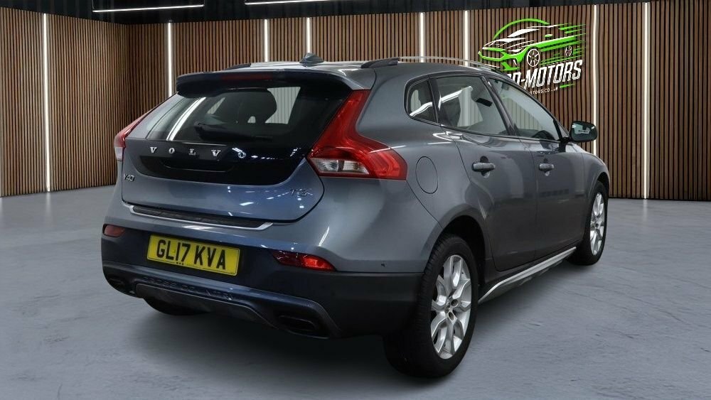 Volvo V40 Cross Country 1.5L Pro Grey #2