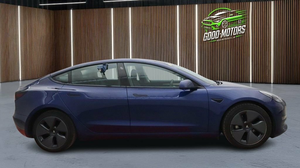 Tesla Model 3 Saloon Blue #3