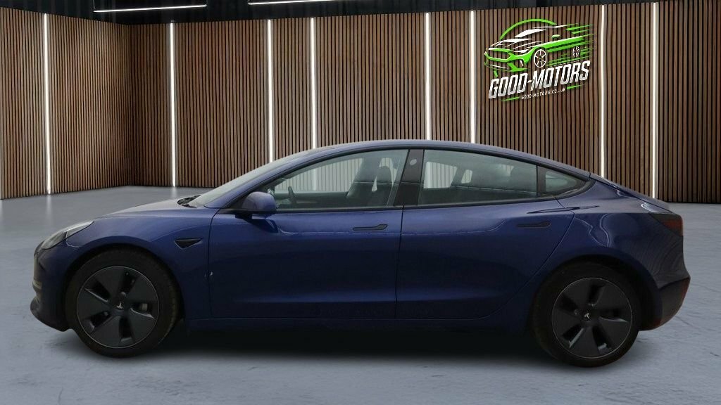 Tesla Model 3 Saloon Blue #6