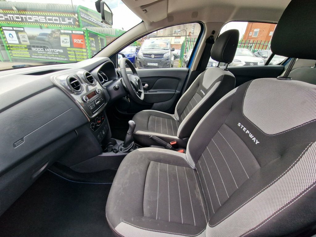 Dacia Sandero Stepway Dacia Sandero Stepway 0.9 Tce Laureate Grey #36