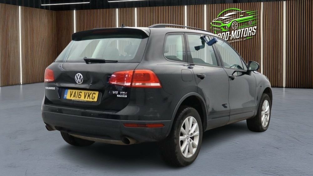 Volkswagen Touareg 3L Escape Black #4