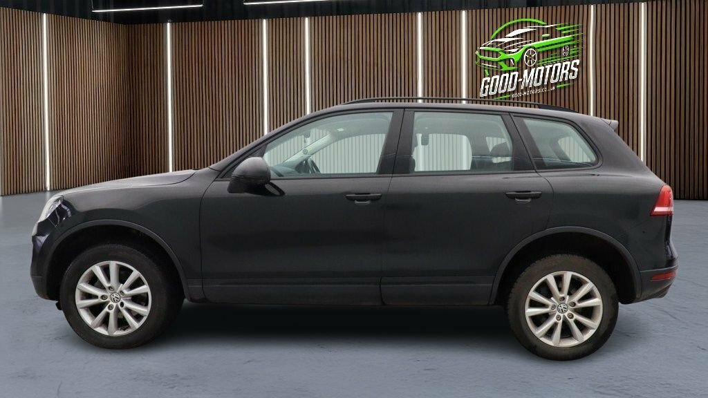 Volkswagen Touareg 3L Escape Black #6
