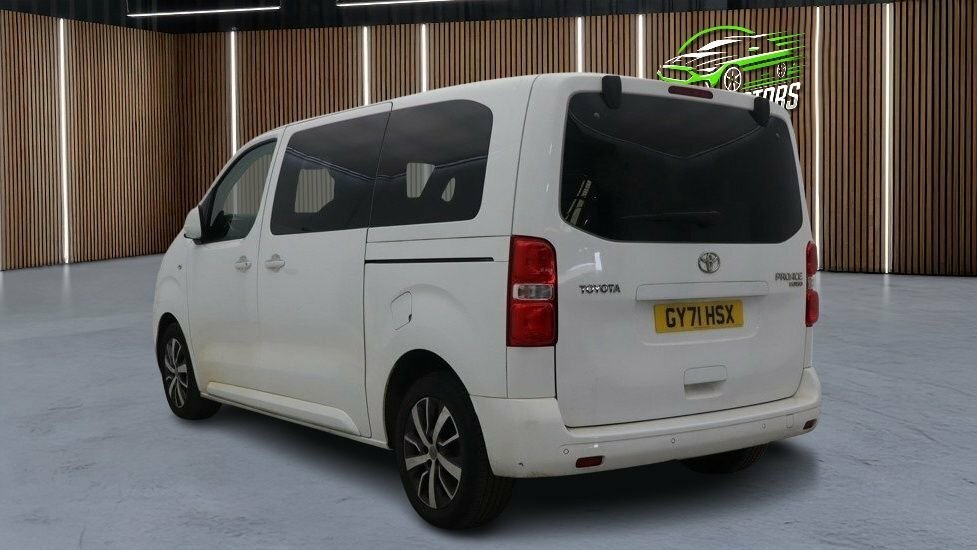 Toyota Proace Verso 2L Family White #5