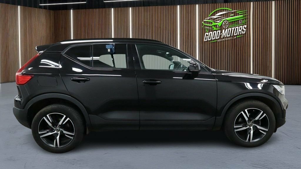 Volvo XC40 1.5L R-design Black #3