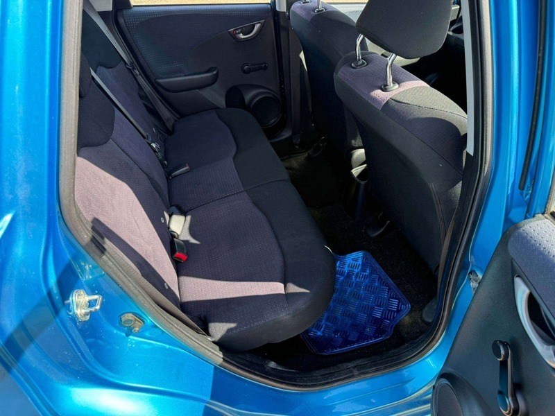 Honda Jazz 1.4 I-vtec Es I-shift Red #9