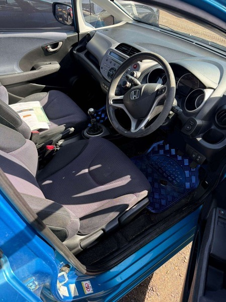 Honda Jazz 1.4 I-vtec Es I-shift Red #8