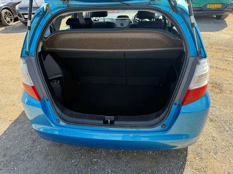 Honda Jazz 1.4 I-vtec Es I-shift Red #10