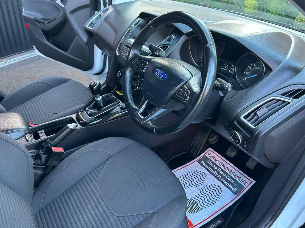 Ford Focus Hatchback 1.5T Ecoboost Titanium Euro 6 Ss SM65ZWE White #2