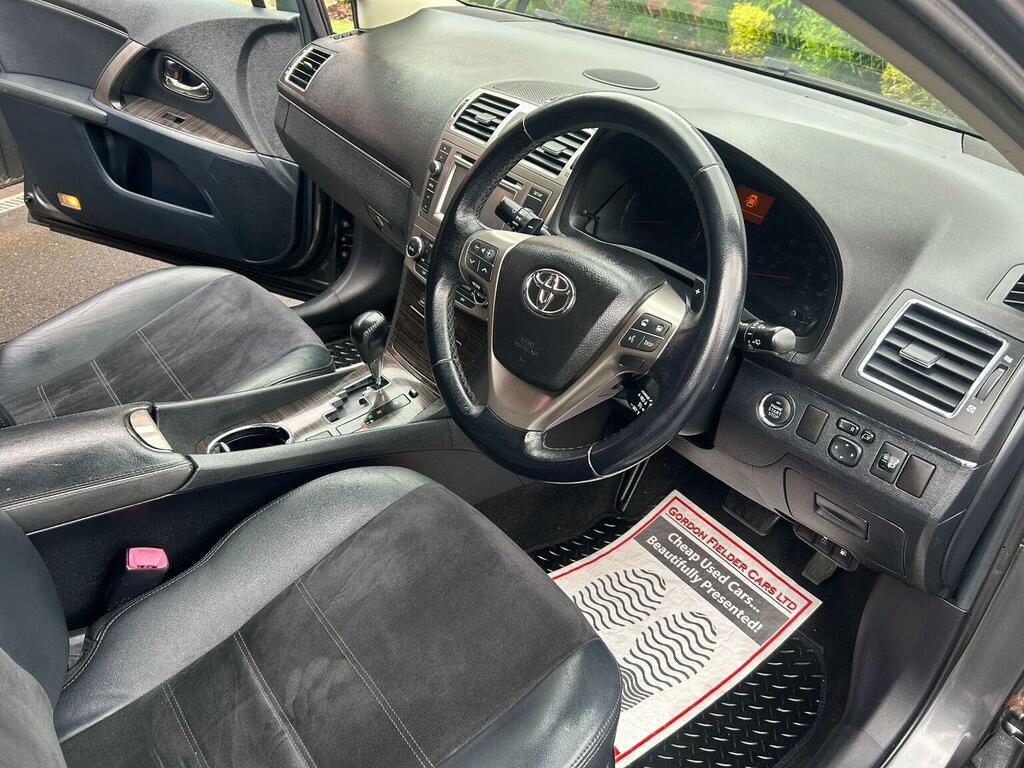 Toyota Avensis Estate 1.8 V-matic Icon Plus Tourer Multidrive S E Grey #2