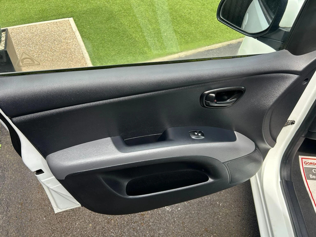 Hyundai I10 1.2 Active Euro 5 White #6