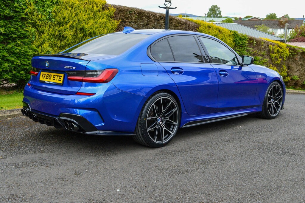 BMW 3 Series M Sport YK69STE Blue #5