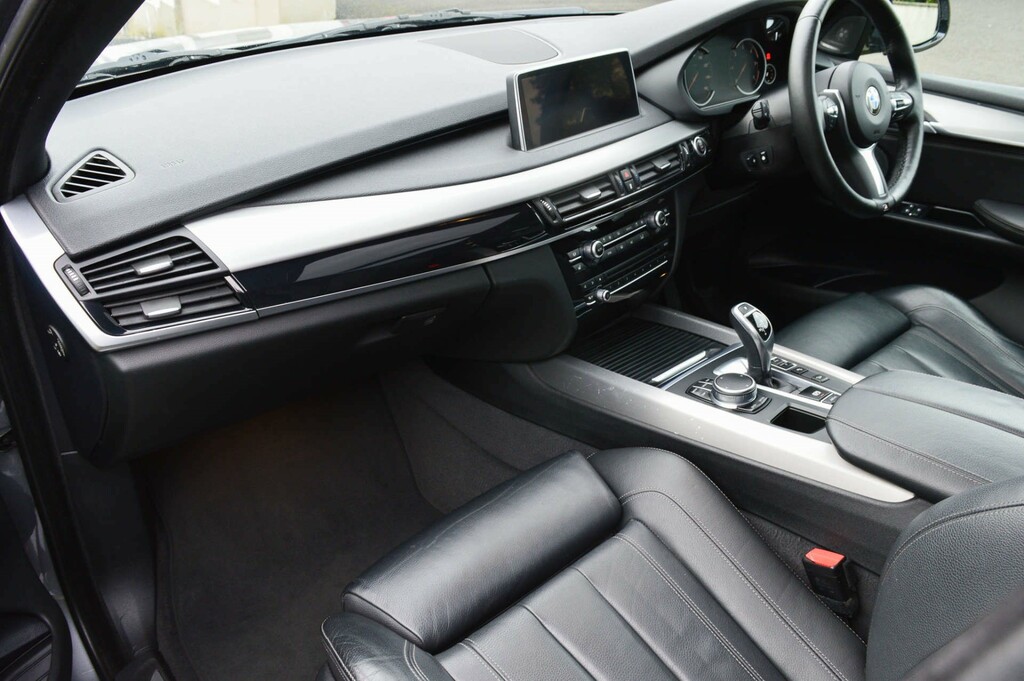 BMW X5 Suv Black #9