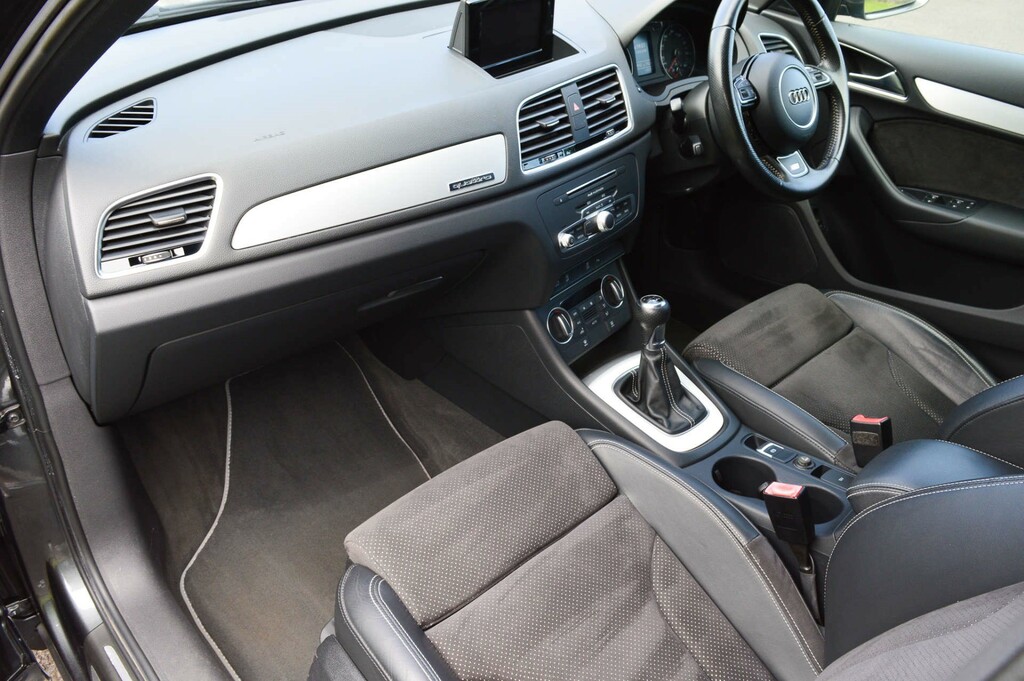Audi Q3 2L S Line Plus Blue #9