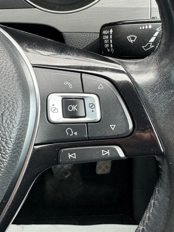 Volkswagen Golf SV Sv 2.0 Tdi Gt Black #18
