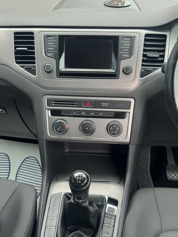 Volkswagen Golf SV Sv 2.0 Tdi Gt Black #14