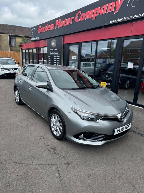 Toyota Auris Hatchback Grey