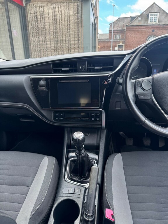Toyota Auris 1.2T Excel Cvt Blue #14