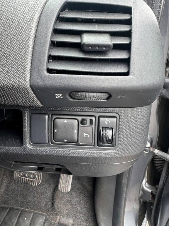 Nissan Micra 1.2 Se 80 Bhp Silver #15