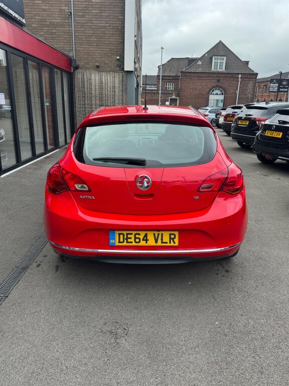 Vauxhall Astra 1.6 16V Excite Euro 5 White #3