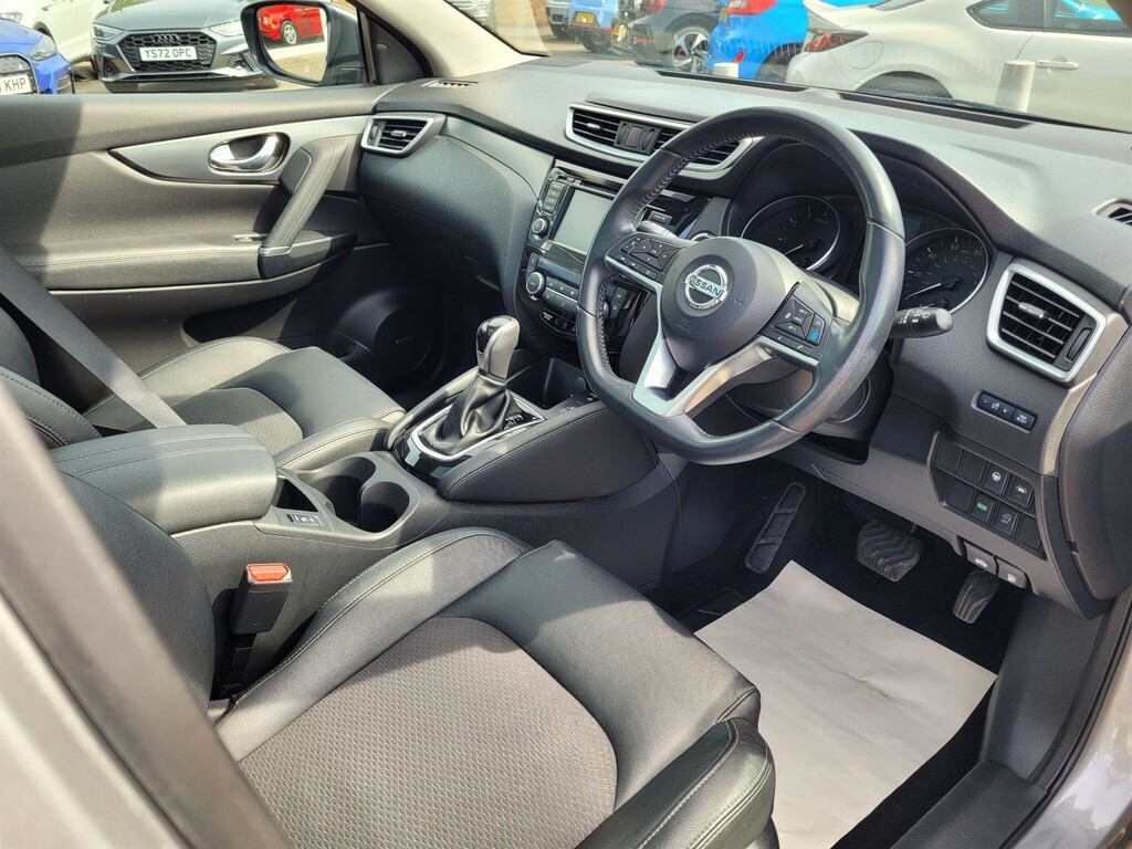 Nissan Qashqai 1.3 Dig-t Tekna Dct Euro 6 Ss LO69JZU Silver #3