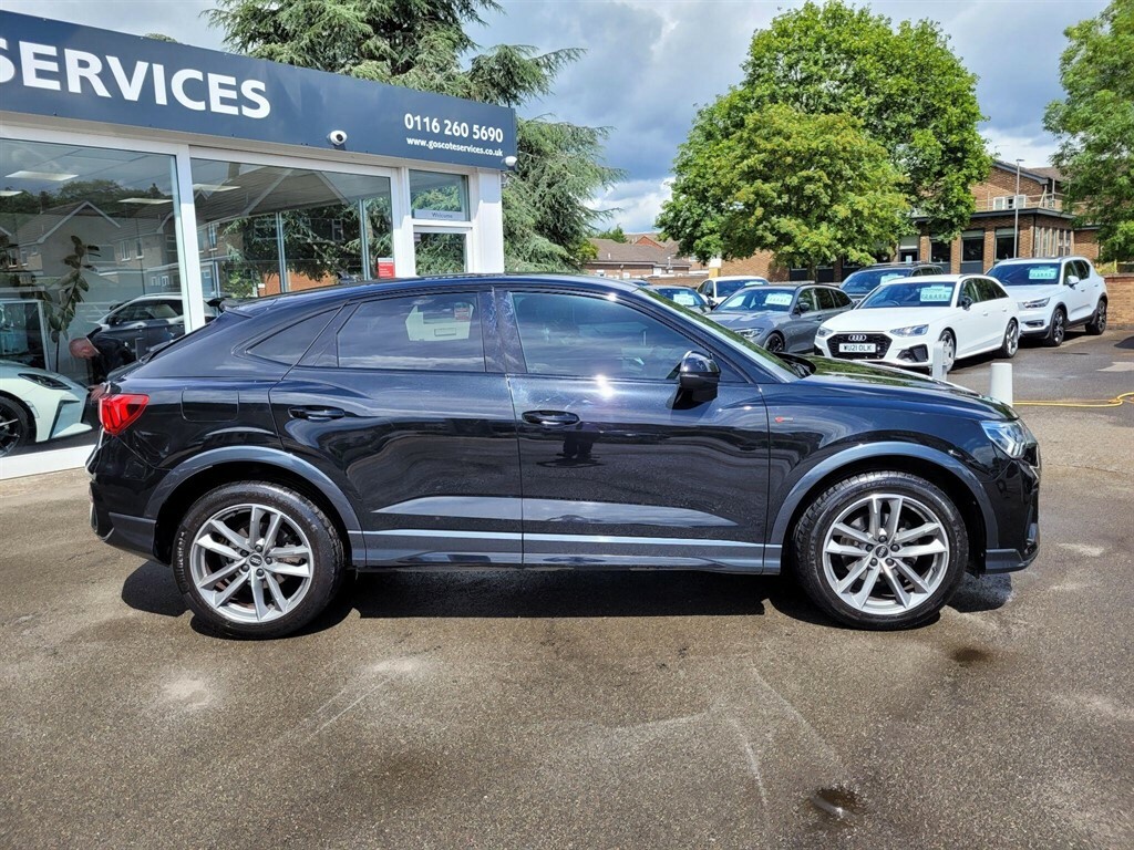 Audi Q3 1.5 Tfsi Cod 35 Black Edition Sportback S Tronic E YP72UJD Black #2