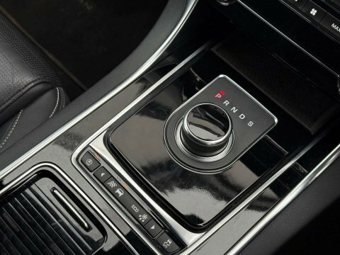 Jaguar XE 2.0D Portfolio Saloon Red #81
