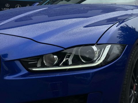 Jaguar XE 2.0D Portfolio Saloon Red #13