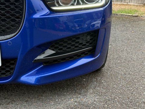 Jaguar XE 2.0D Portfolio Saloon Red #14