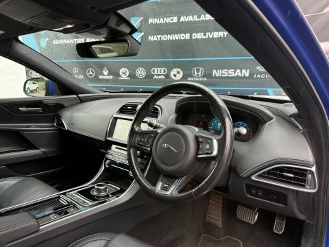 Jaguar XE 2.0D Portfolio Saloon Red #42