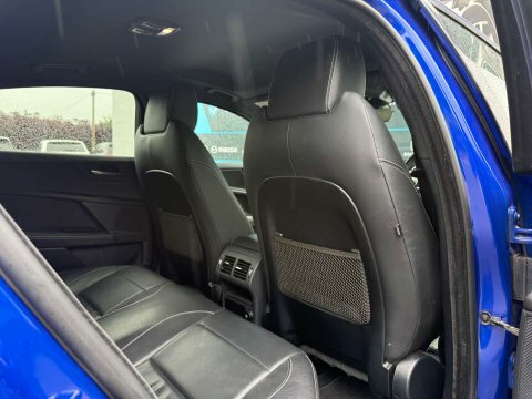 Jaguar XE 2.0D Portfolio Saloon Red #45