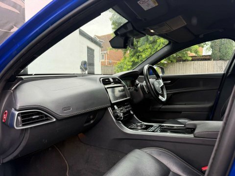 Jaguar XE 2.0D Portfolio Saloon Red #51