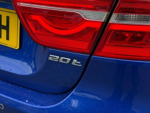 Jaguar XE 2.0D Portfolio Saloon Red #37